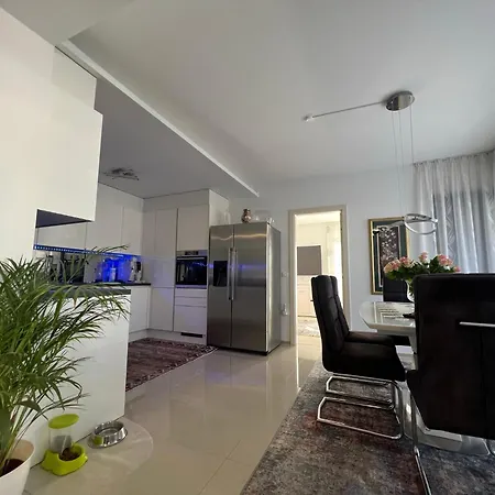 Apartment Lena